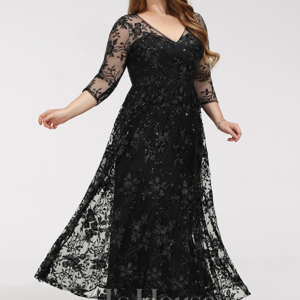JJs House Black Floral Lace Long Sleeve Dress